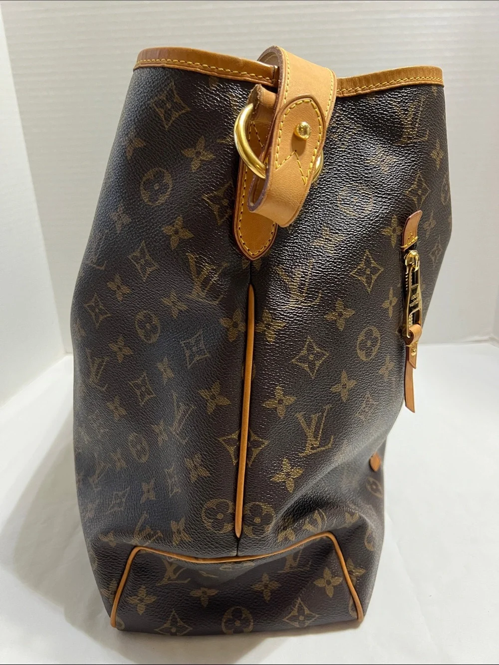 N/A authentic louis